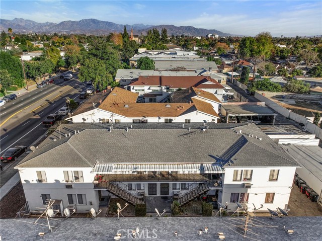 14324 Roscoe Boulevard, Panorama City CA: https://media.crmls.org/medias/850d7bb7-cd9f-40bf-be1c-a82e5c6f9377.jpg