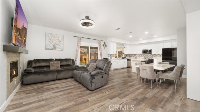 Image 8 of 56 For 14930 Catania Way