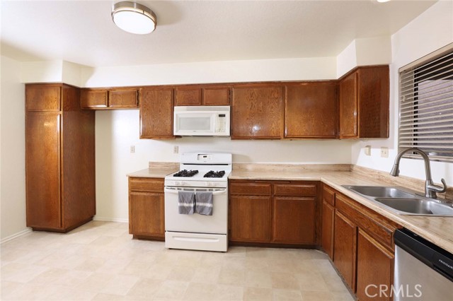 356 West California Avenue, 15 photo 4
