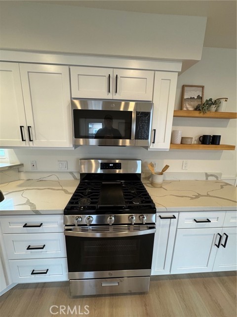 Detail Gallery Image 8 of 44 For 716 Lyford Dr, La Verne,  CA 91750 - 3 Beds | 2 Baths