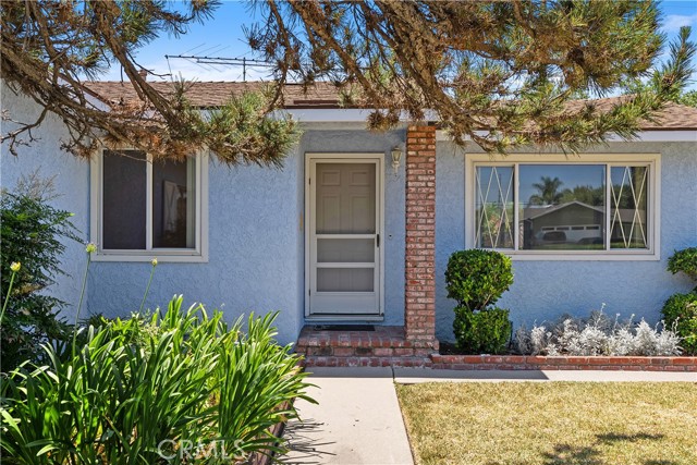11747 Hollyview Drive, La Mirada CA: https://media.crmls.org/medias/8510453e-0c4d-4a8d-becd-802e031a842a.jpg