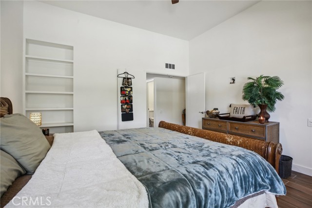 25761 Le Parc, Lake Forest CA: https://media.crmls.org/medias/85108579-ab96-4728-9754-83b9208faa06.jpg