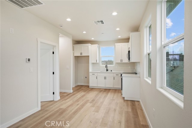 Detail Gallery Image 17 of 29 For 243 3rd St, Tracy,  CA 95376 - – Beds | – Baths