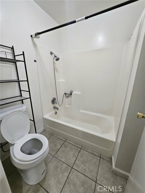 Detail Gallery Image 17 of 23 For 16463 Joy St, Lake Elsinore,  CA 92530 - 3 Beds | 2/1 Baths