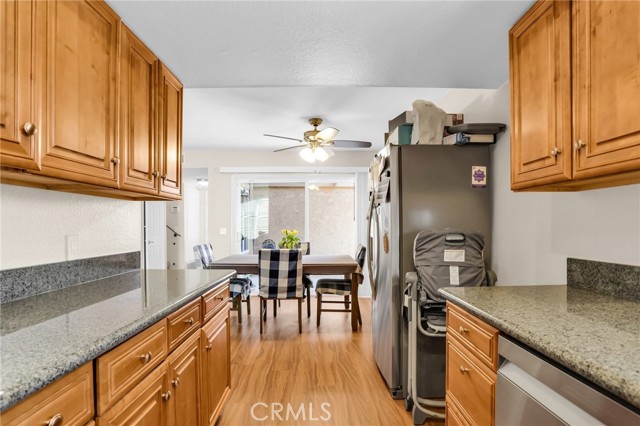Detail Gallery Image 8 of 38 For 2766 via Hacienda #102,  Fullerton,  CA 92835 - 3 Beds | 2/1 Baths