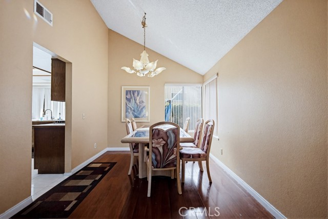 Detail Gallery Image 7 of 37 For 2601 S Mildred, Ontario,  CA 91761 - 4 Beds | 2/1 Baths