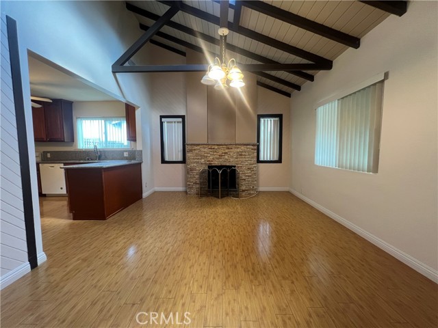 Detail Gallery Image 4 of 15 For 9762 Tujunga Canyon, Tujunga,  CA 91042 - 3 Beds | 2 Baths