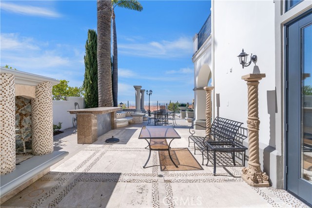 7 Vista Luci, Newport Coast CA: https://media.crmls.org/medias/8511a002-cc50-4ef9-9912-23606b74ce7e.jpg