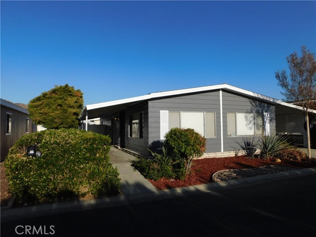 2230 Lake Park Drive, San Jacinto CA: https://media.crmls.org/medias/8511bb6f-4523-463b-9fce-9e3a5dc29e21.jpg