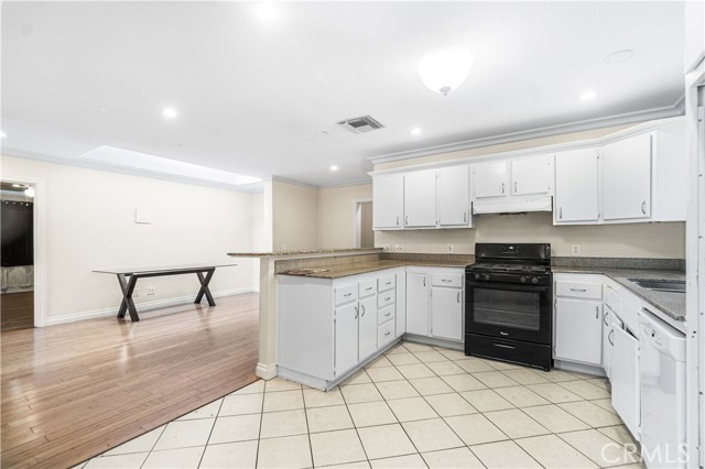 1731 E Wardlow Road, Long Beach CA: https://media.crmls.org/medias/8511c10b-5eee-46f6-ba30-3ebf6878a649.jpg
