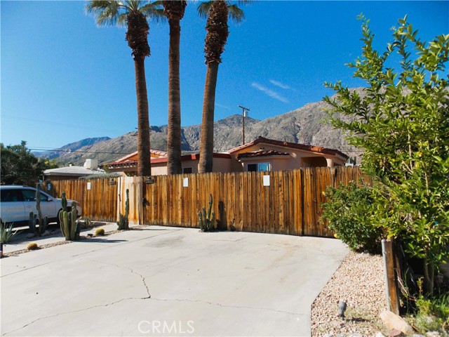 Detail Gallery Image 2 of 41 For 583 S Calle Abronia, Palm Springs,  CA 92264 - – Beds | – Baths