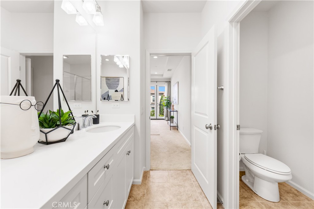 8512447e 2247 40f5 83ce B594b6f01baf