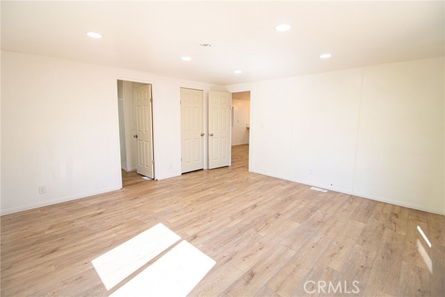 Detail Gallery Image 17 of 26 For 3524 E Avenue R #202,  Palmdale,  CA 93550 - 3 Beds | 2 Baths
