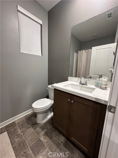 Detail Gallery Image 9 of 16 For 1351 Fiddleleaf, Banning,  CA 92220 - 3 Beds | 2 Baths