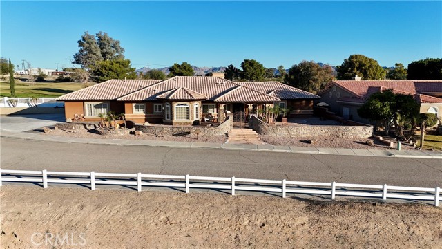 2281 Dekens Court, Blythe CA: https://media.crmls.org/medias/8512ca2c-5dc1-4a71-a1a0-6b64a33a1b2c.jpg