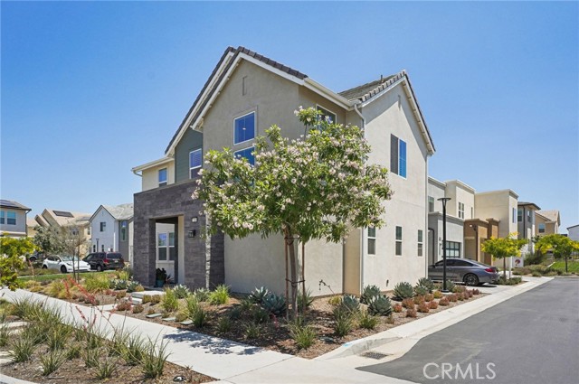 27008 Declaration Road, Valencia CA: https://media.crmls.org/medias/8513842f-abb6-4faf-87f7-54c91a523f23.jpg