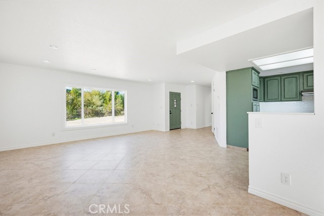 17380 Mockingbird Canyon, Riverside CA: https://media.crmls.org/medias/8513e2df-bdf5-40c6-9d9b-da33486d04dd.jpg