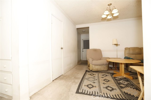 13006 Jefferson Avenue, Hawthorne CA: https://media.crmls.org/medias/85146f78-6c38-45a8-b7e3-830a3816d1a0.jpg