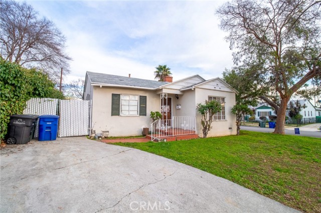 2484 Hanning Avenue, Altadena CA: https://media.crmls.org/medias/85160b5b-7d1c-48eb-a13b-e4eec35f0138.jpg