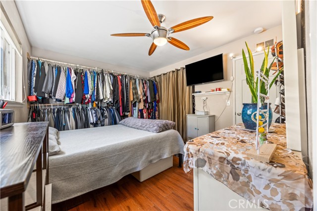 Detail Gallery Image 9 of 16 For 4901 Siesta Dr, Oceanside,  CA 92057 - 3 Beds | 2 Baths