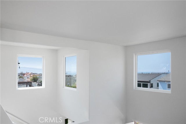 1636 Monterey Boulevard, Hermosa Beach, California 90254, 5 Bedrooms Bedrooms, ,3 BathroomsBathrooms,Residential,Sold,Monterey,SB21200020