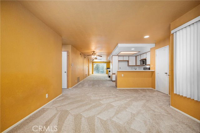 Detail Gallery Image 12 of 58 For 2800 Keller Dr #243,  Tustin,  CA 92782 - 1 Beds | 1 Baths