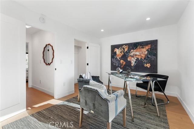 Detail Gallery Image 38 of 57 For 5630 Blanco Ave, Woodland Hills,  CA 91367 - 4 Beds | 4/1 Baths