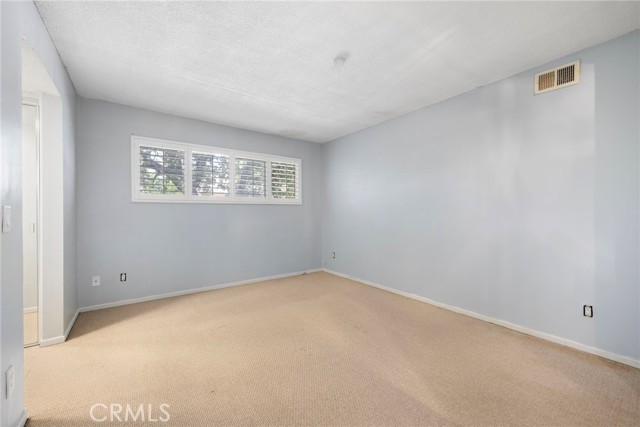 Detail Gallery Image 12 of 24 For 9813 Rhea, Northridge,  CA 91324 - 4 Beds | 2 Baths