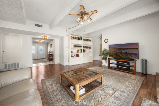 Image 17 of 34 For 408 Somerset Drive