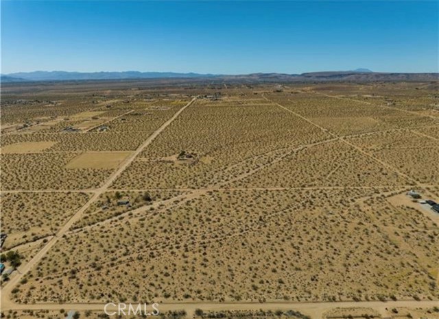 Detail Gallery Image 8 of 9 For 1690 Cambria Ave, Landers,  CA 92285 - – Beds | – Baths
