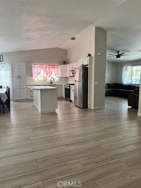 12810 East Avenue X photo 15