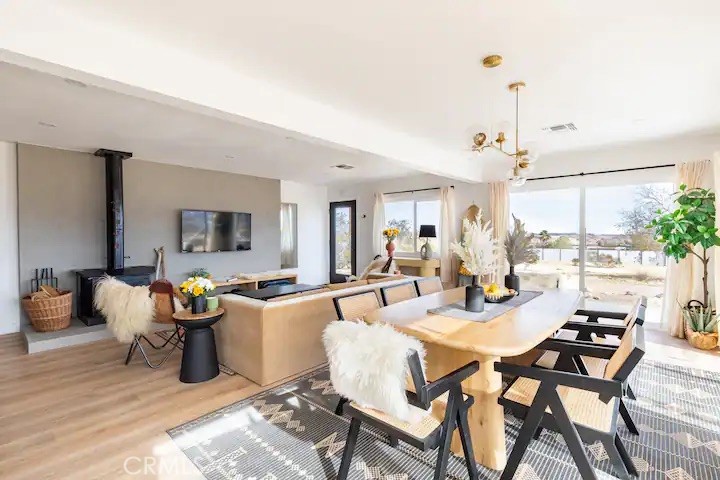 MLS #SR25175073 image #2