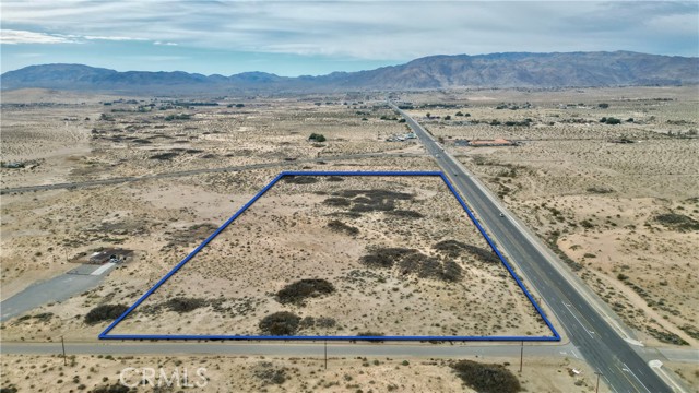 Detail Gallery Image 7 of 20 For 204 Adobe Rd, Twentynine Palms,  CA 92277 - – Beds | – Baths