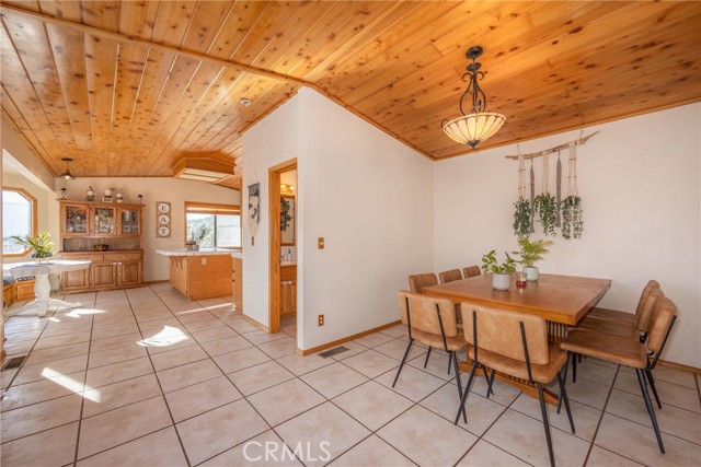 Detail Gallery Image 22 of 41 For 1841 Golden Rod Ave, Big Bear City,  CA 92314 - 4 Beds | 2/1 Baths