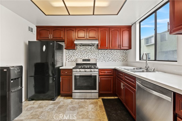 Detail Gallery Image 1 of 21 For 1837 San Diego St, West Covina,  CA 91790 - 2 Beds | 2/1 Baths