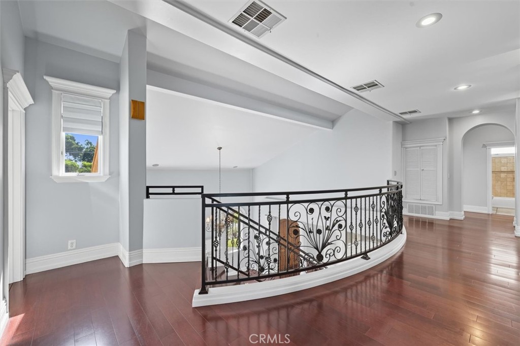 MLS #NP25229140 image #11