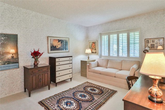 9845 Encino Avenue, Northridge CA: https://media.crmls.org/medias/851ceb66-4cc7-43c8-93e2-a24d1c00941e.jpg