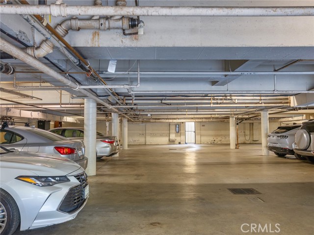 Detail Gallery Image 31 of 41 For 1410 S Bentley Ave #103,  –,  CA 90025 - 2 Beds | 2 Baths