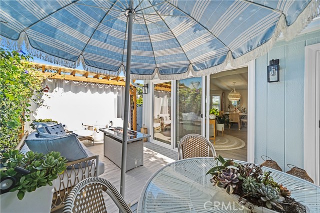 Detail Gallery Image 6 of 48 For 262 Mayflower Dr, Newport Beach,  CA 92660 - 2 Beds | 2 Baths