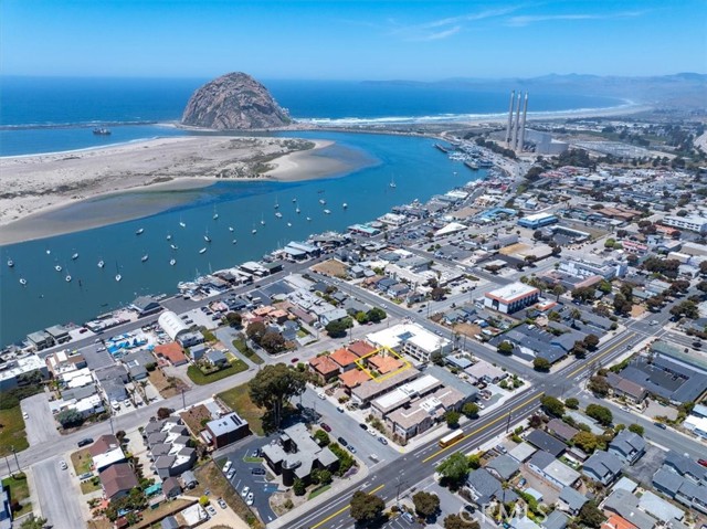 245 Driftwood Street, Morro Bay CA: https://media.crmls.org/medias/851dd94c-d2a9-4a9f-baac-acd727194160.jpg
