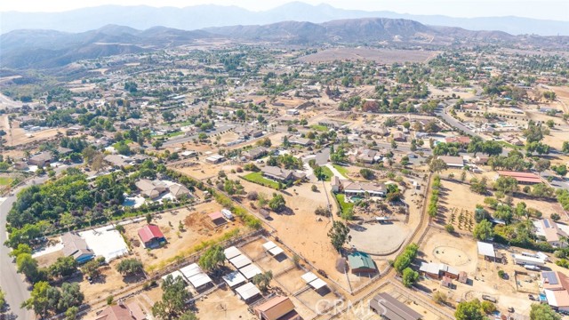 Detail Gallery Image 43 of 46 For 17920 Pony Butte Ct, Perris,  CA 92570 - 4 Beds | 2/1 Baths