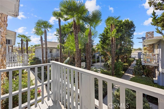 Detail Gallery Image 16 of 29 For 313 N Acacia #C, Fullerton,  CA 92831 - 2 Beds | 1/1 Baths