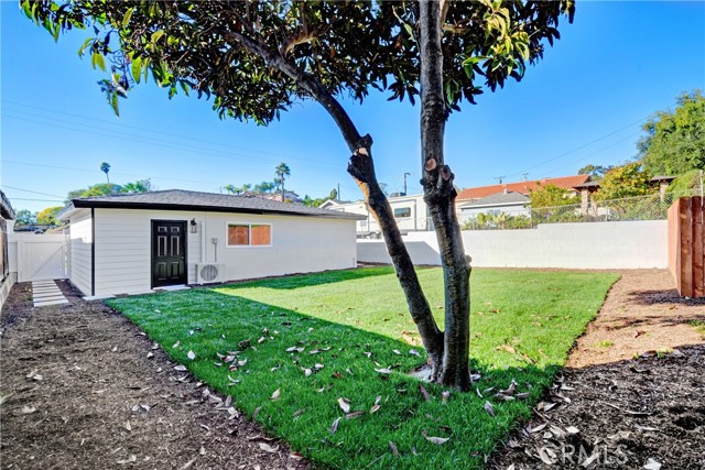 Detail Gallery Image 15 of 16 For 1070 La Casa, La Habra,  CA 90631 - 2 Beds | 1 Baths