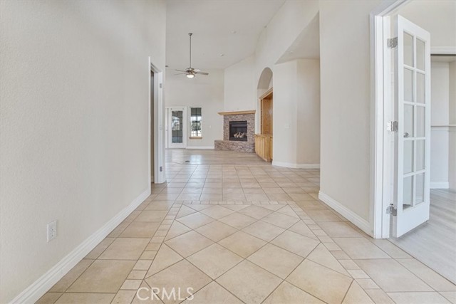 12771 Elm Street, Oak Hills CA: https://media.crmls.org/medias/851fc60e-0f2c-42c3-a453-6628847f7057.jpg
