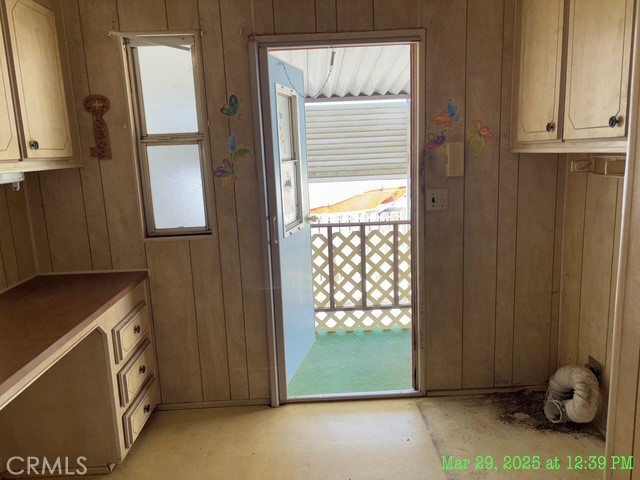 5937 Grove Street, Lucerne CA: https://media.crmls.org/medias/85200039-6efb-4baf-a802-fafc390c5cae.jpg