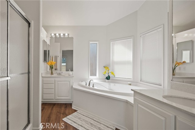 20197 Canyon View Drive, Canyon Country CA: https://media.crmls.org/medias/8520cb7c-6fe2-4e4b-ba64-ec2d52e68b59.jpg