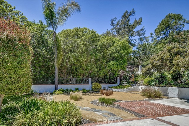 1302 Cadena, San Clemente CA: https://media.crmls.org/medias/8521bfc3-3e4a-44d5-ba3b-2f7cfdd28ce1.jpg