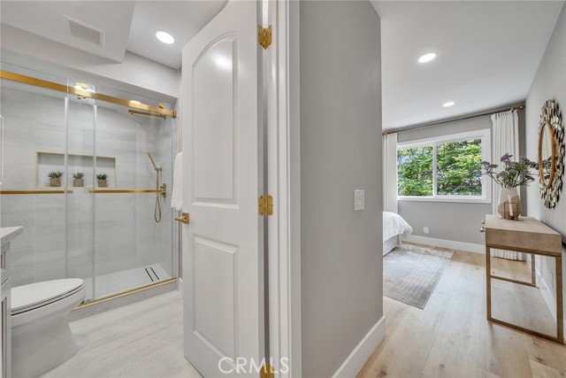 10 Lassen, Irvine CA: https://media.crmls.org/medias/852209e5-6b9b-4c6e-b0e4-22f1b06aceaa.jpg