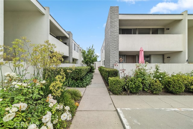 Detail Gallery Image 24 of 32 For 1349 Edgewood Way #49,  Oxnard,  CA 93030 - 2 Beds | 2 Baths