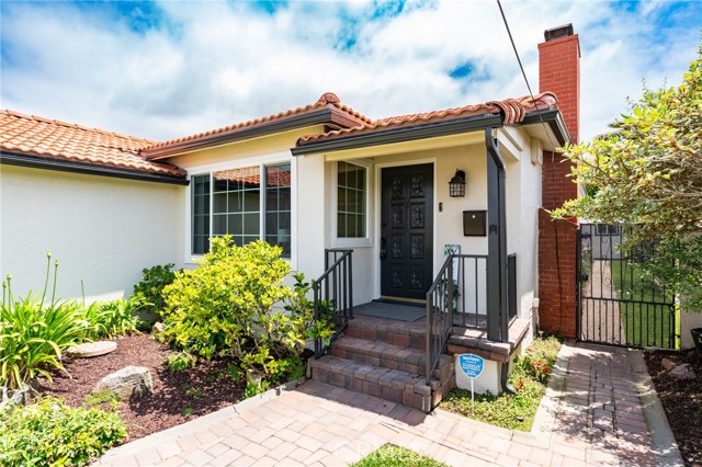 2270 W 231st Street, Torrance CA: https://media.crmls.org/medias/8523633b-3d20-4693-a843-8ad10b77fd52.jpg